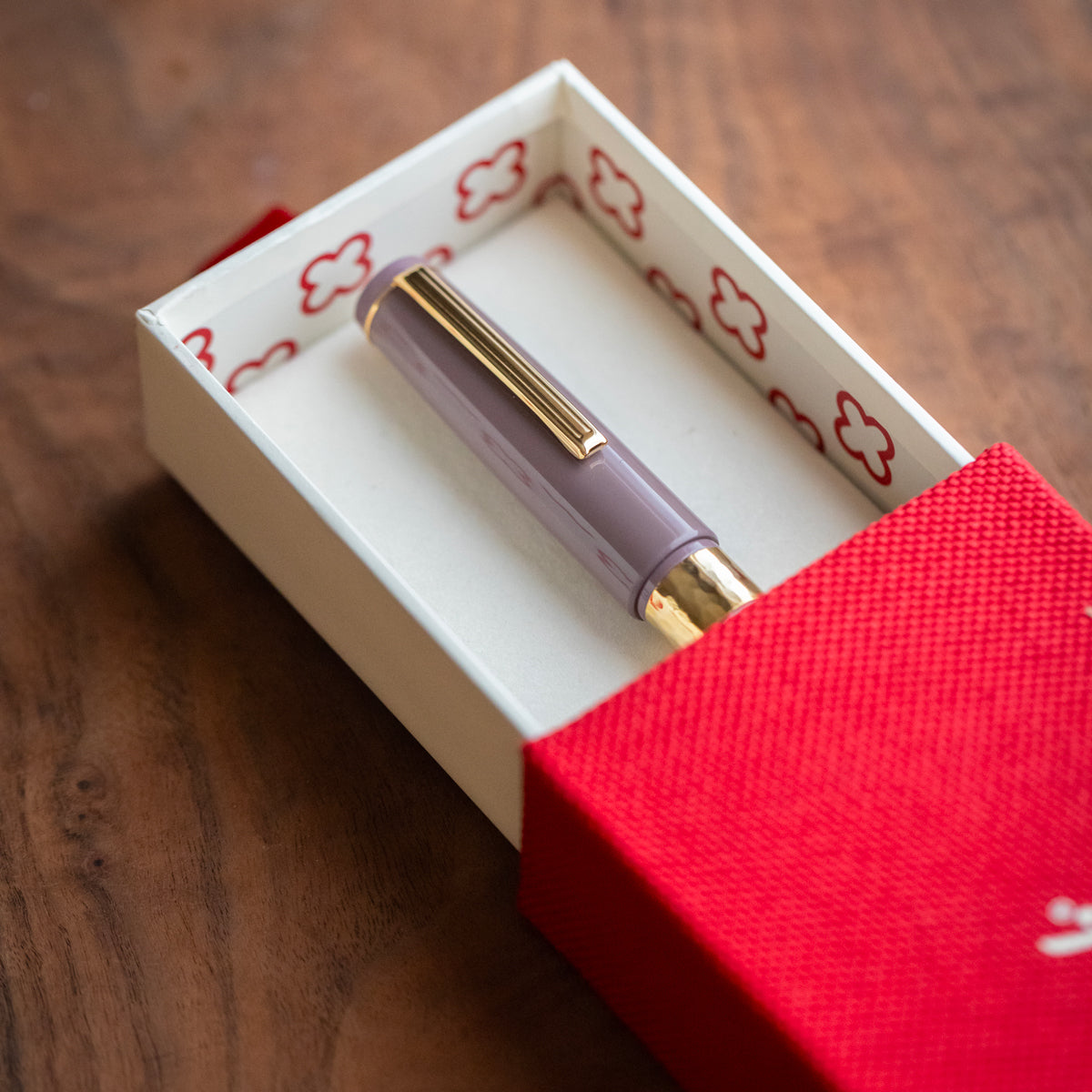 Model J Violet Ebonite with Gold trim - Medium
