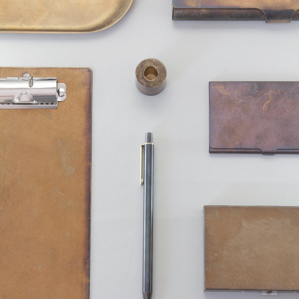 BRASS PEN STAND RUST