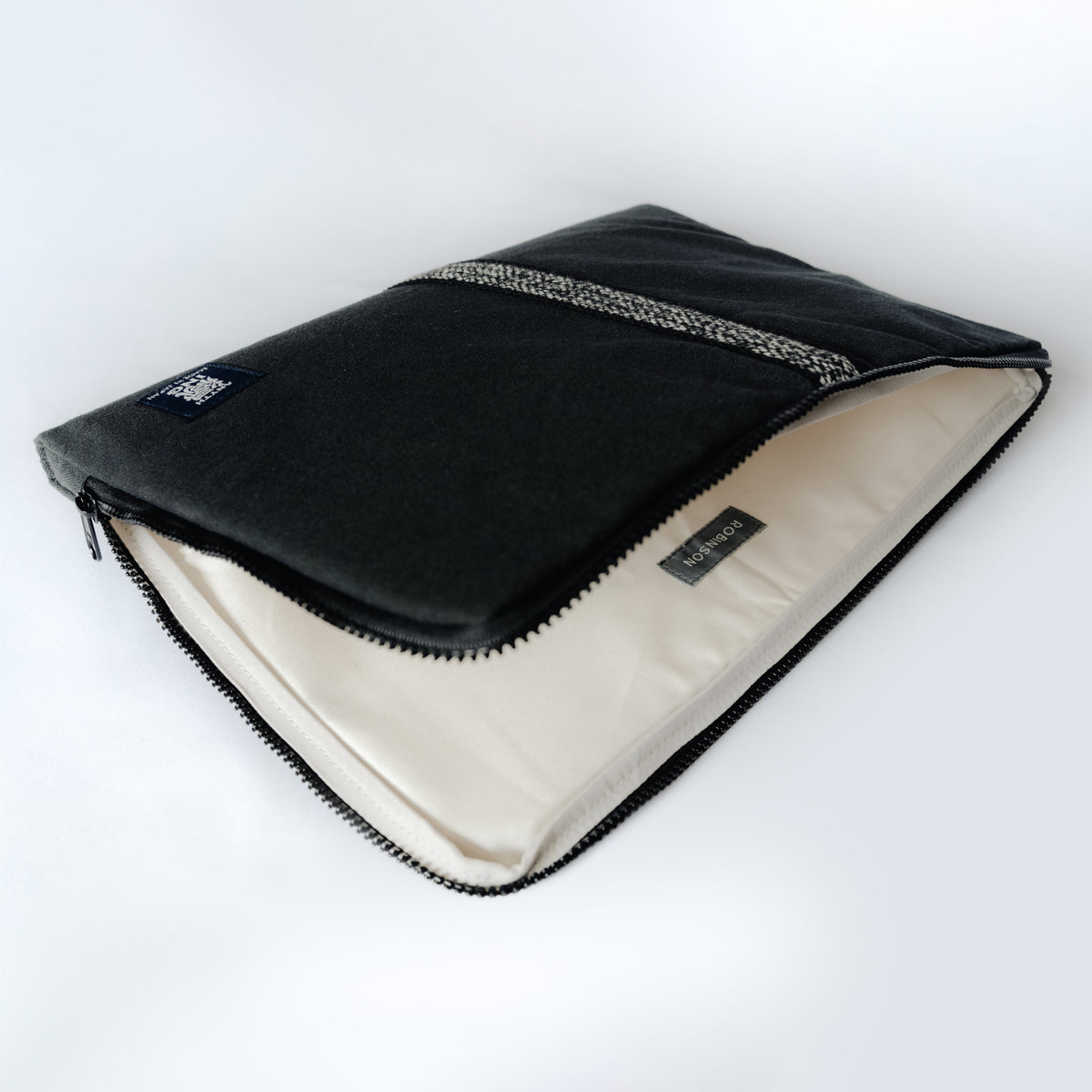 Computer case 15" ANYTHINGxROBINSON Black