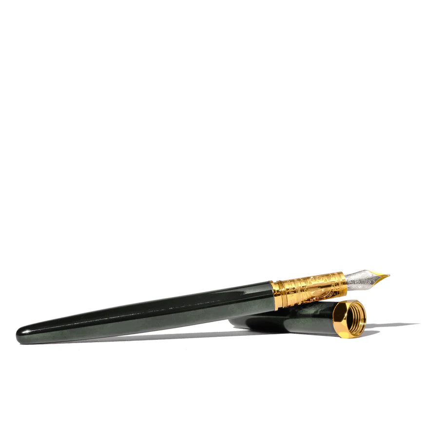 Bijou Fountain Pen - Echoes of Eaton - Medium