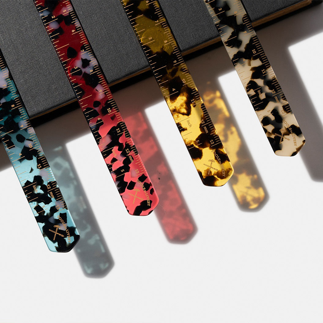 Hexetate ruler / red havana