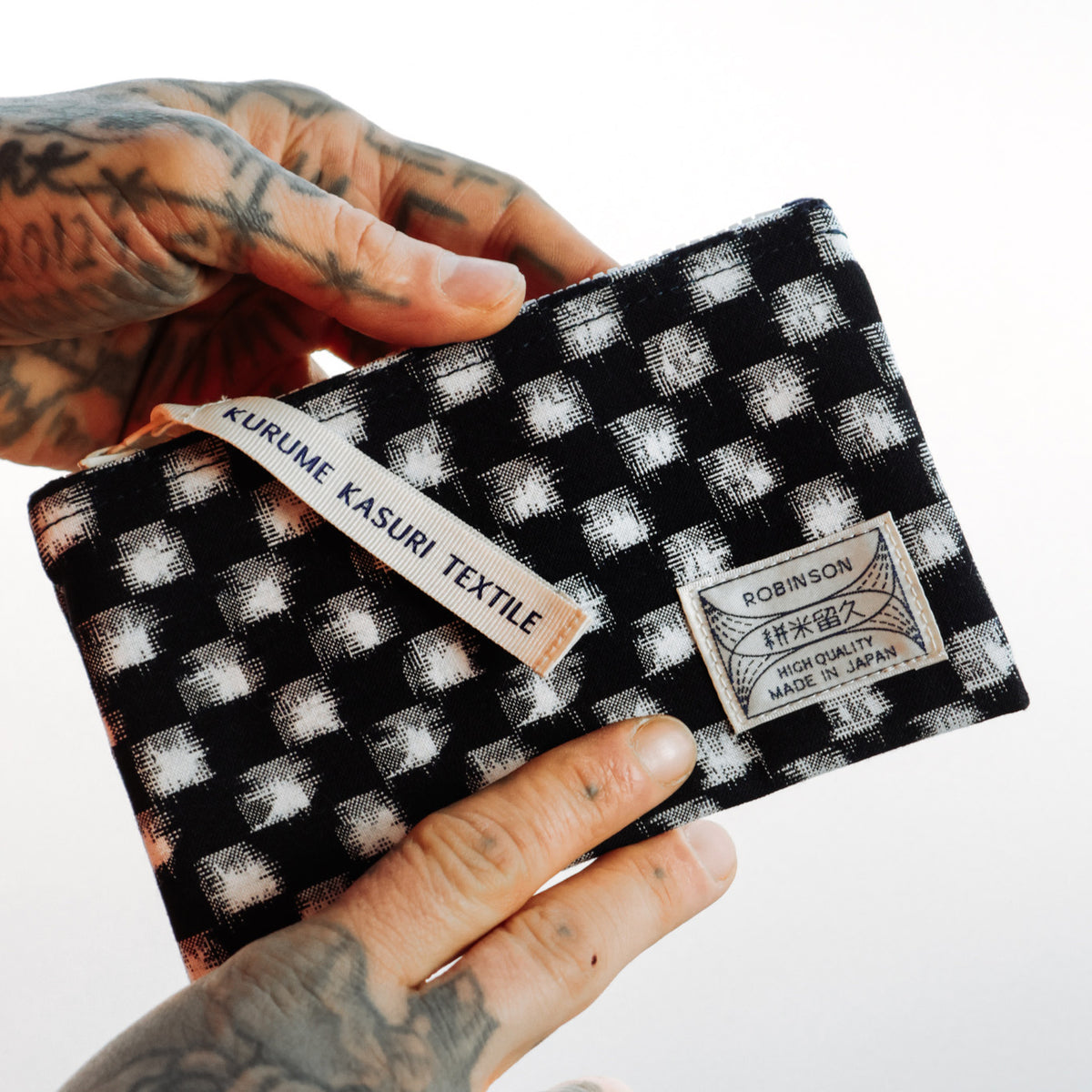 Pouch M Check Navy/White