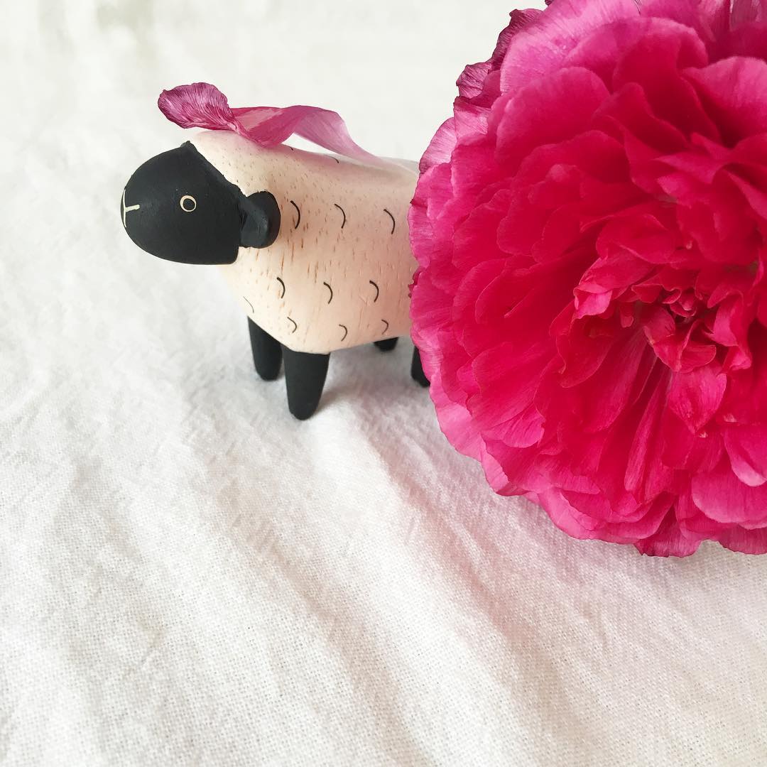 Pole pole wooden animal Sheep