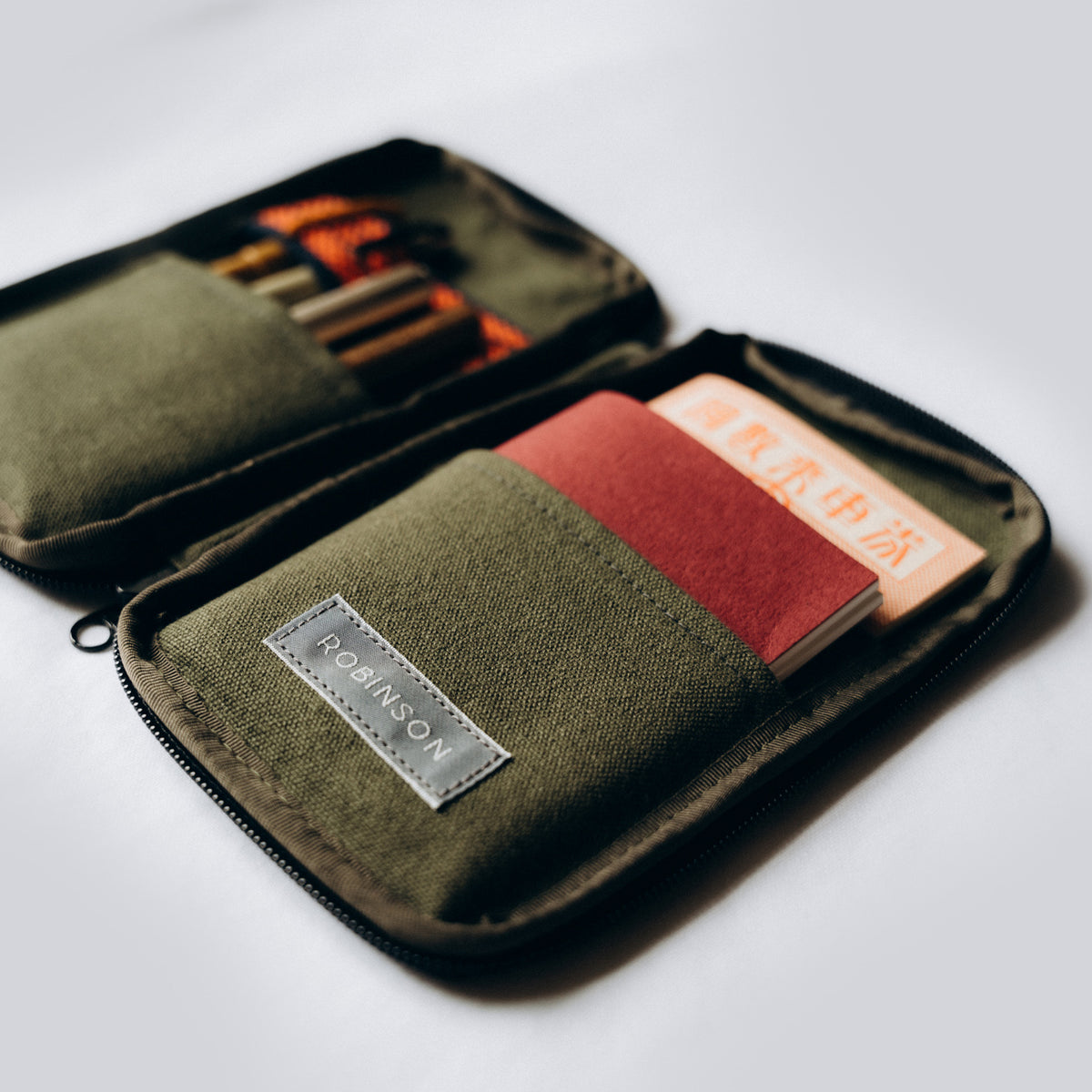 Pencil case ANYTHINGxROBINSON Green