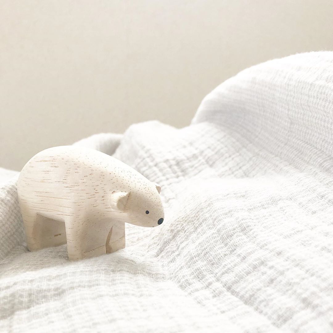 Pole pole wooden animal Polar Bear