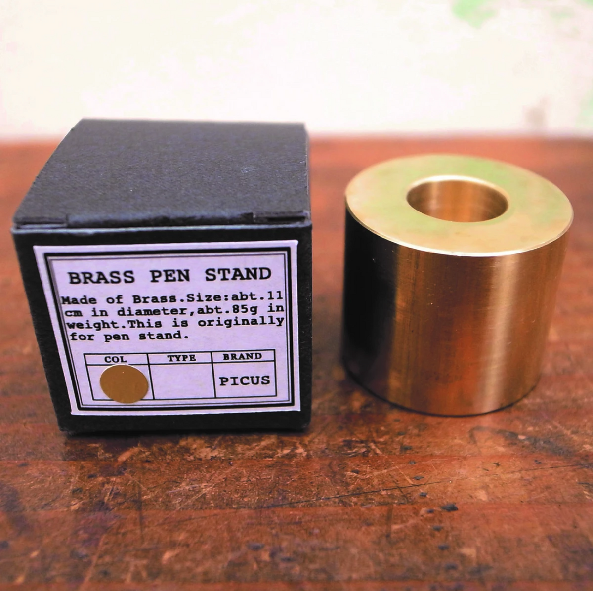 BRASS PEN STAND RUST
