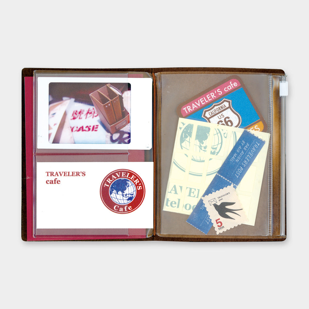 TRAVELER'S notebook Refill <Passport Size> Zipper pocket 004  <Basic Item>