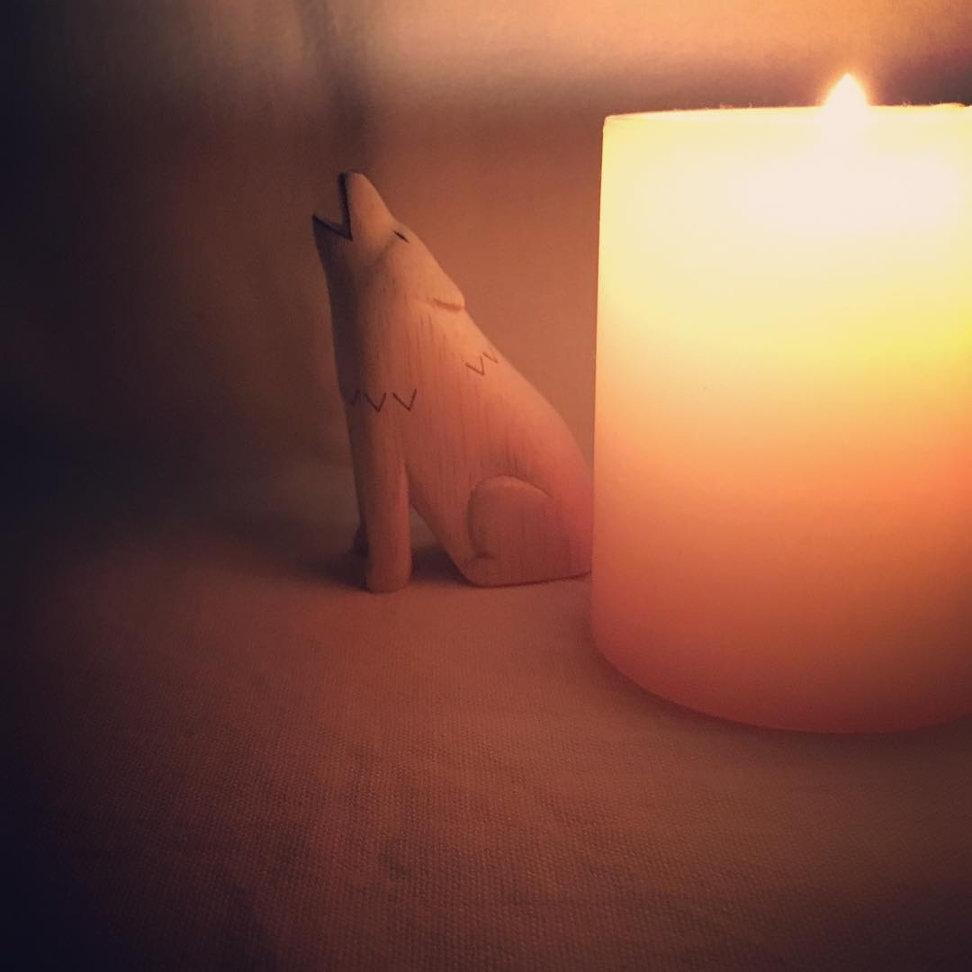 Pole pole wooden animal Wolf