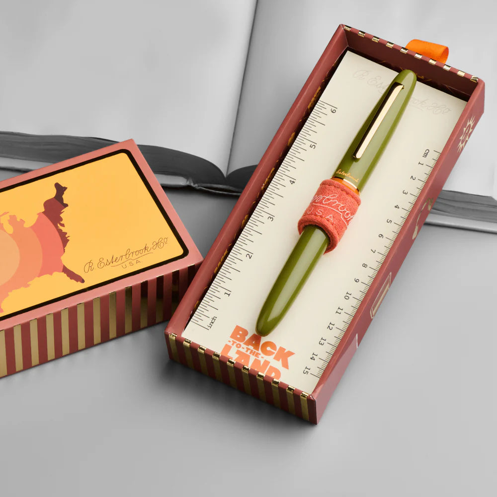 Back to the Lands Estie Fountain Pen / Quirky Leaf / Gold Trim / Piston Filler - M