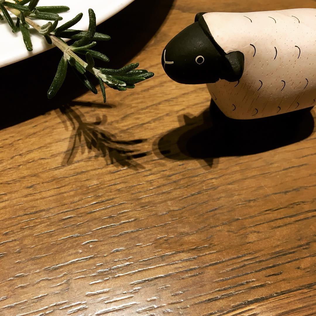 Pole pole wooden animal Sheep