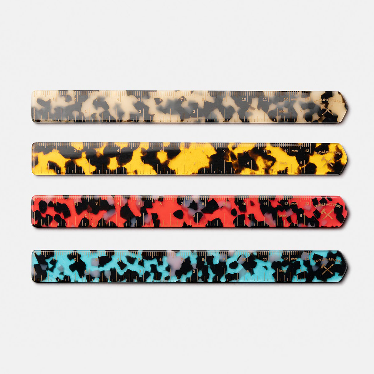 Hexetate ruler / red havana