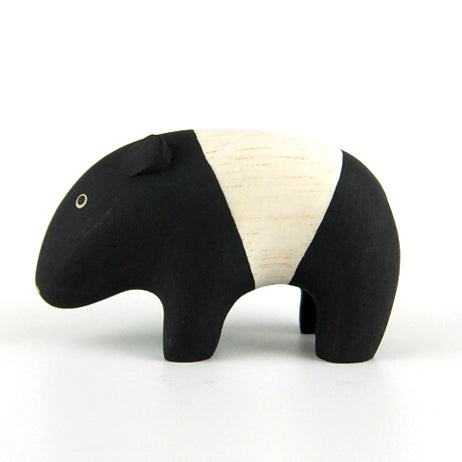 Pole pole wooden animal Tapir