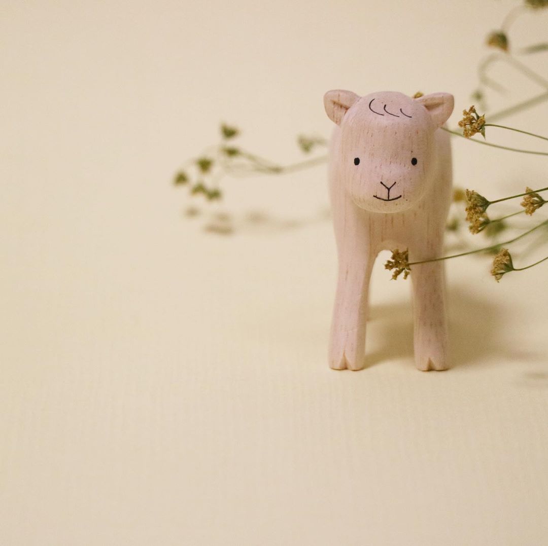 Pole pole wooden animal Kid goat