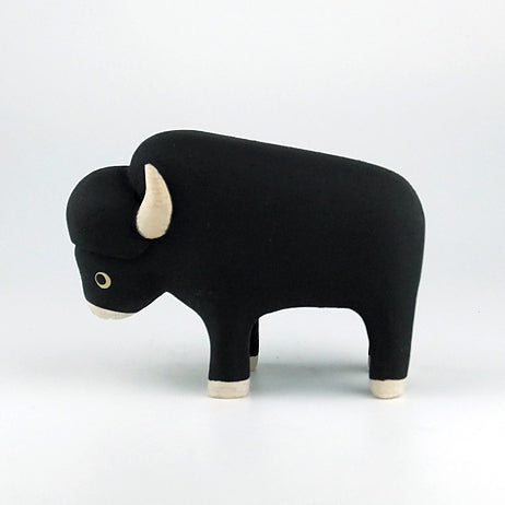 Pole pole wooden animal Bison