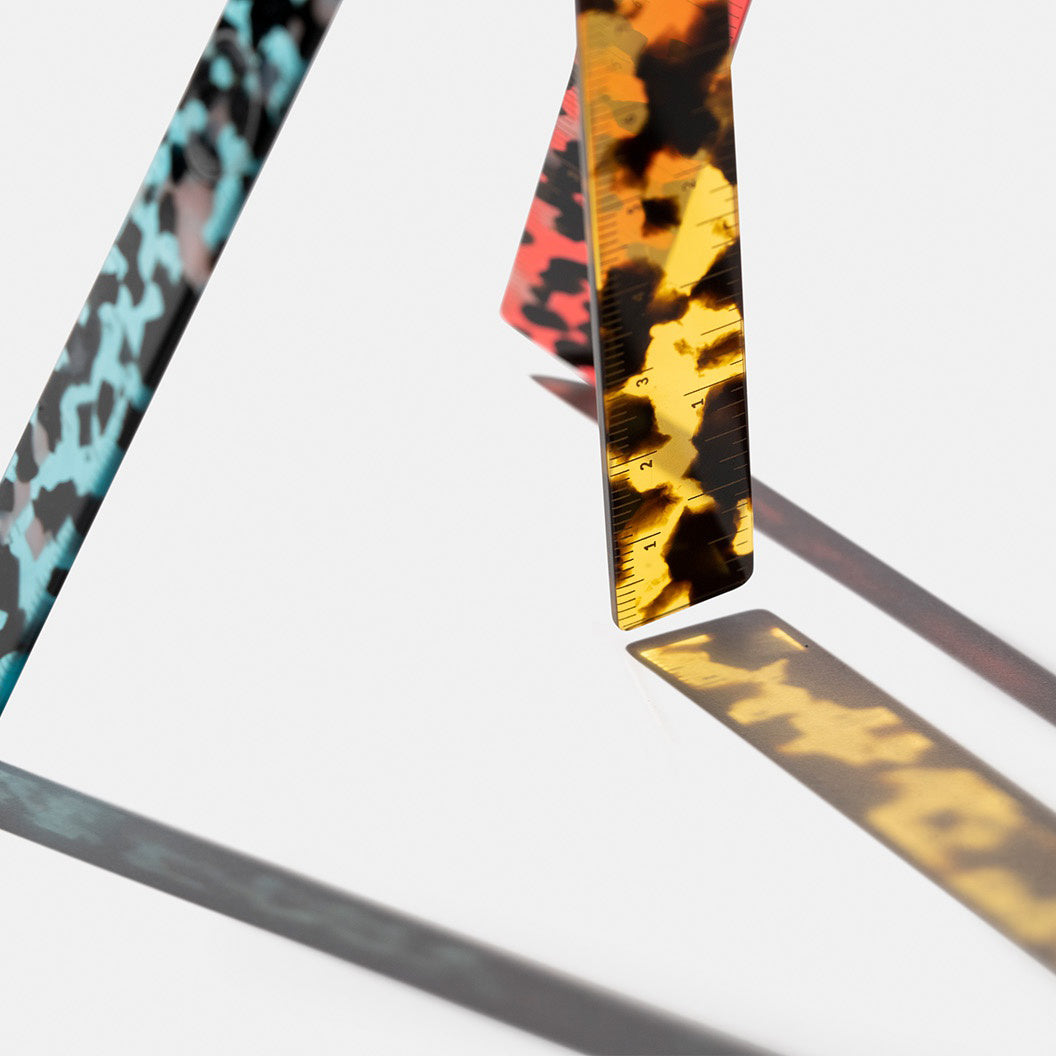 Hexetate ruler / red havana
