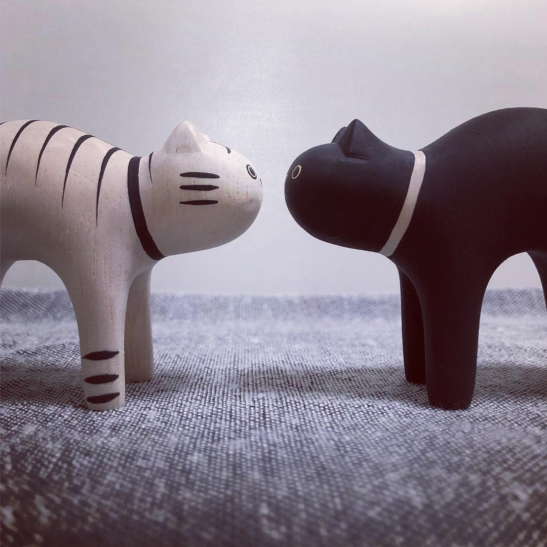 Pole pole wooden animal Black cat